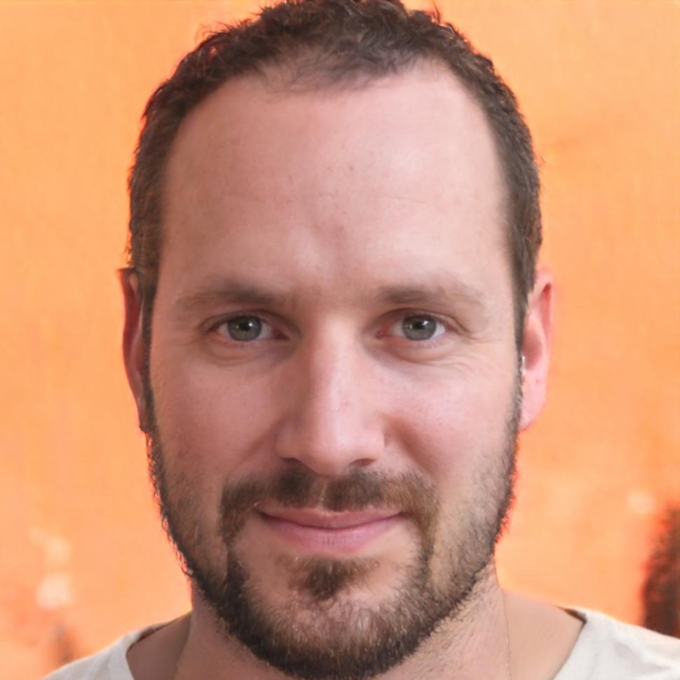 Portrait of Aleksander Voss, Senior Financial Analyst